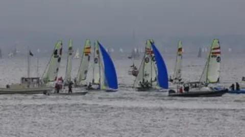 标题改写：纽卡斯尔雄起！揭秘如何巧用身高优势，稳固定位球防守之道